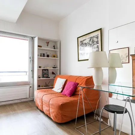 Charming Cozy Studio Near The Arc De Triomphe! * Parigi