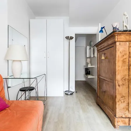 Charming Cozy Studio Near The Arc De Triomphe! Appartamento Parigi